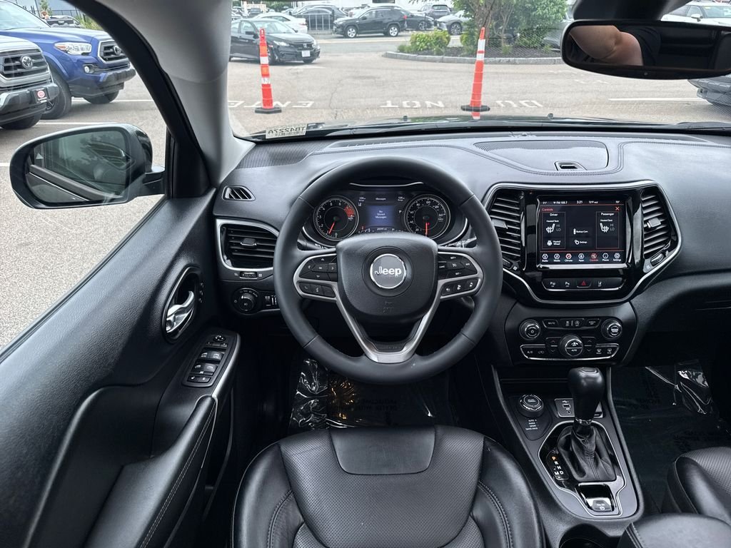 Used 2022 Black Jeep Limited image 11