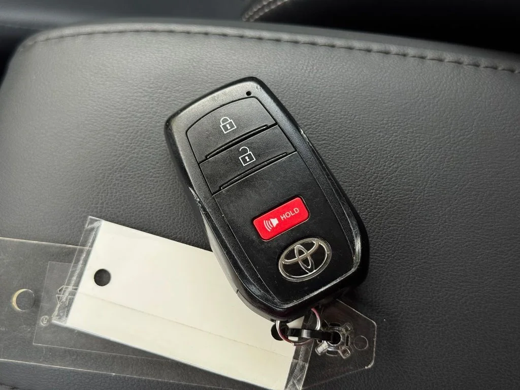 Used 2025 Silver Toyota XLE image 39