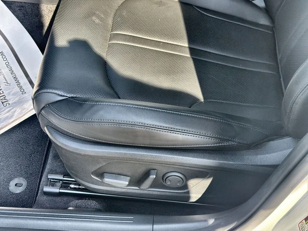 Used 2025 White Kia EX image 14
