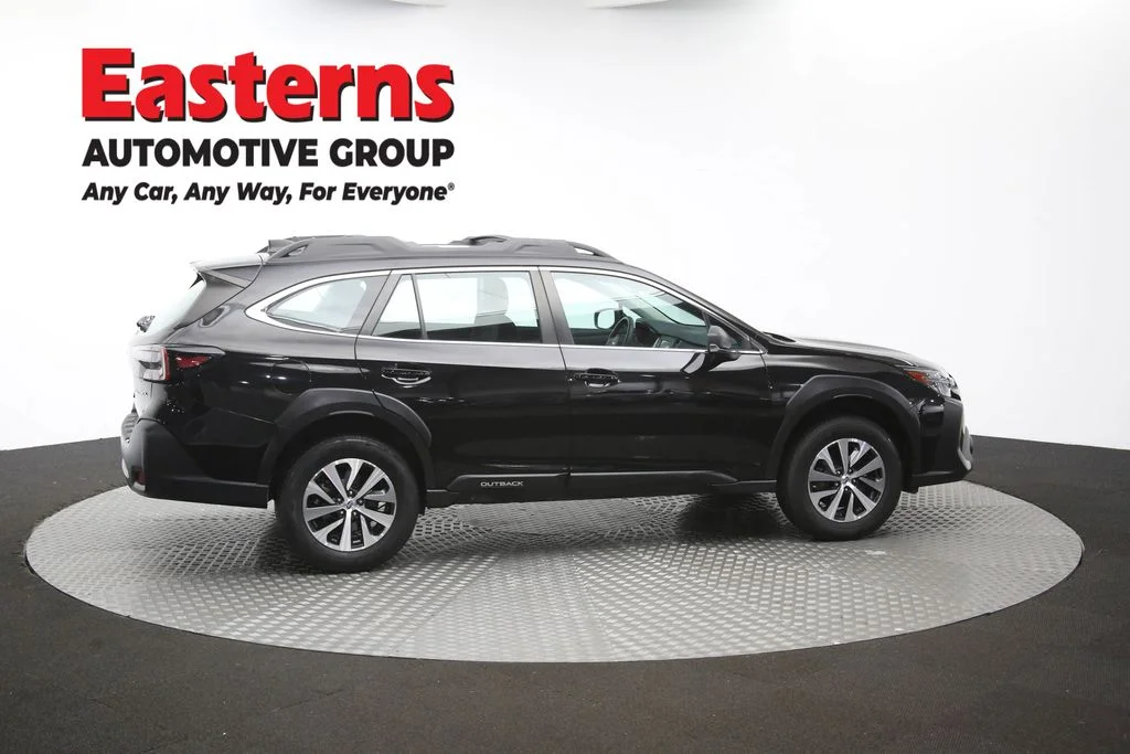 Used 2024 Black Subaru 2.5i image 43