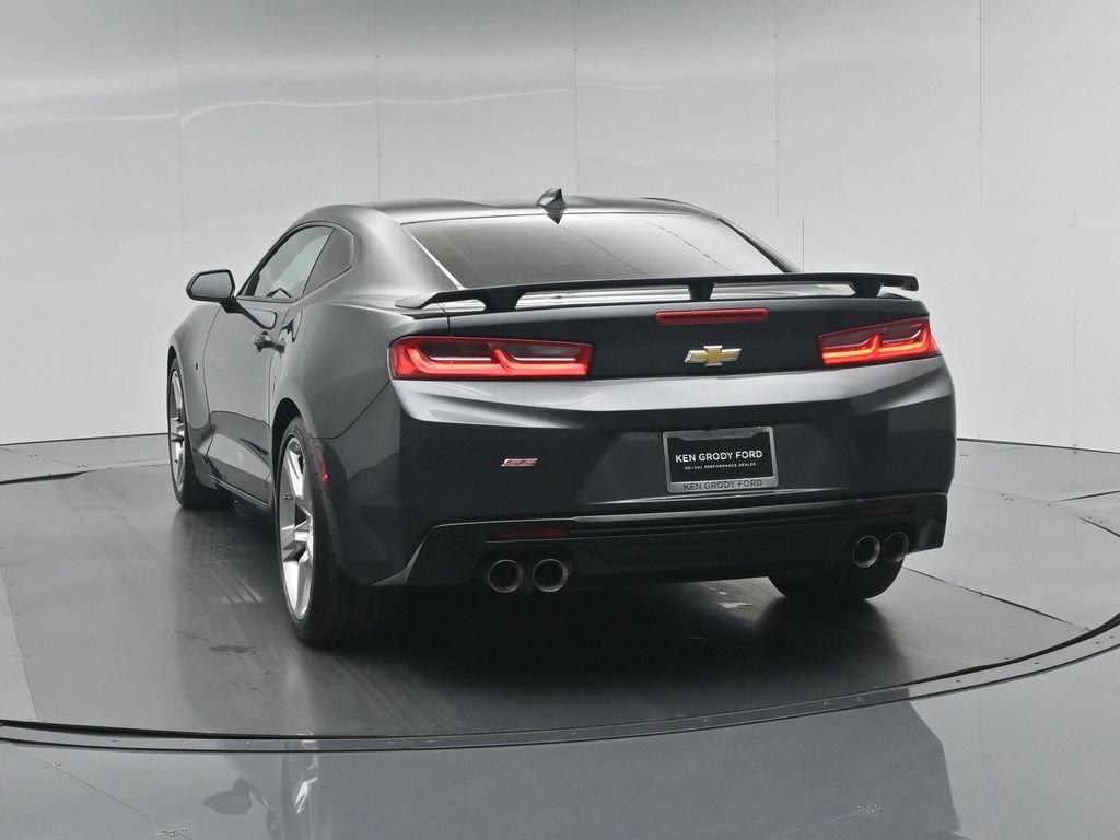 Used 2018 Gray Chevrolet SS image 27