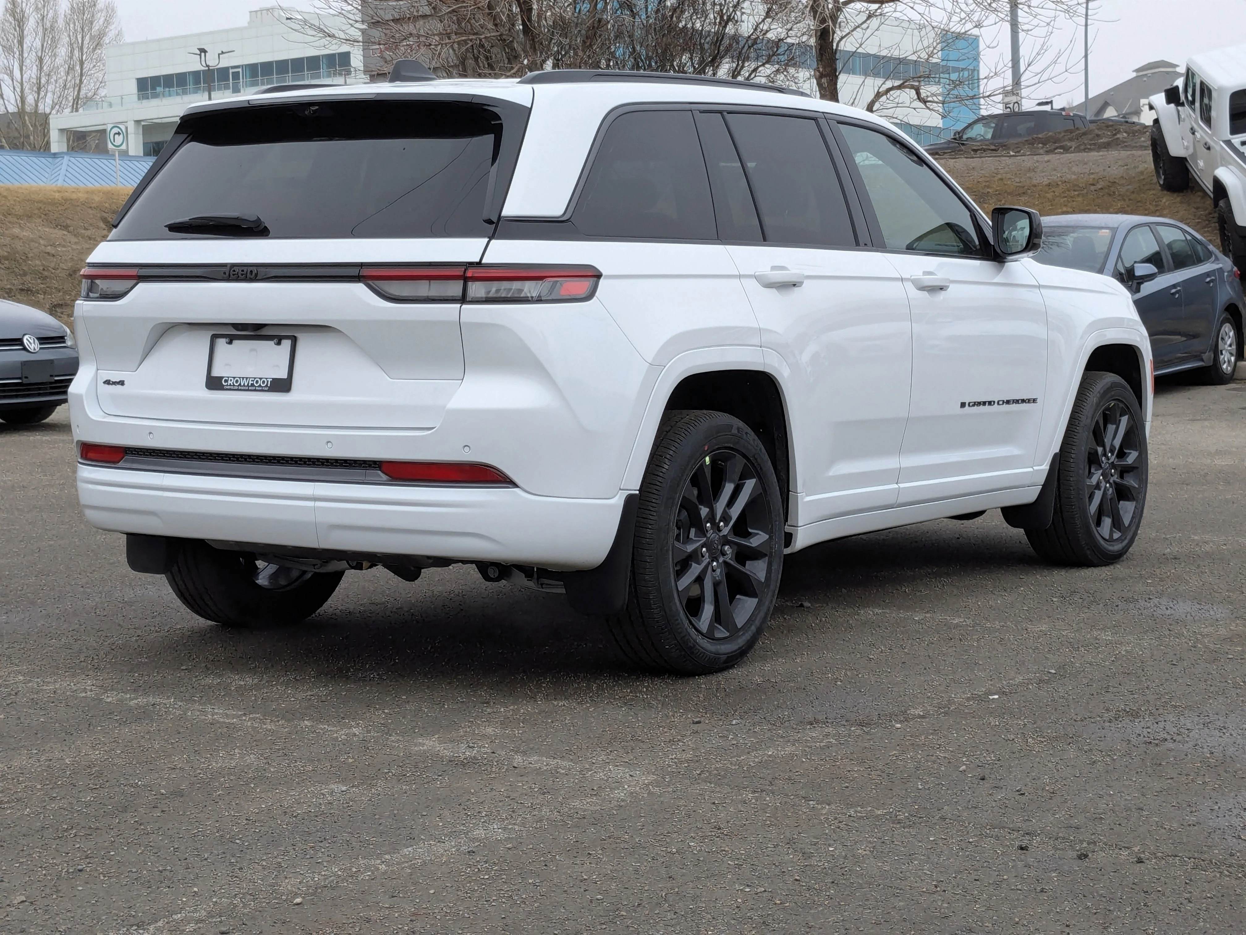 New 2026 White Jeep Limited Reserve - - Panoramic Sunroof - Nappa Leather - Ventilated Seats - Trailer Tow Pack & More! image 8