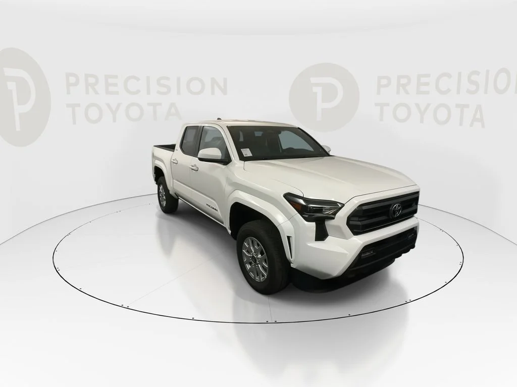 New 2026 Ice Cap Toyota SR5 image 3