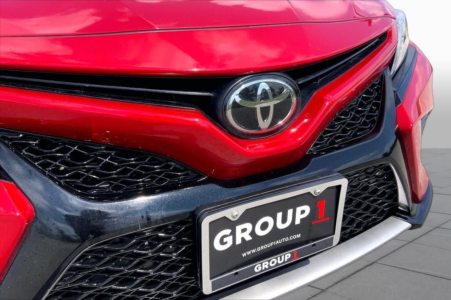 Used 2019 Supersonic Red Toyota XSE image 29