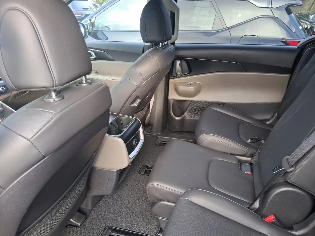 Used 2026 Gray Kia LXS image 13
