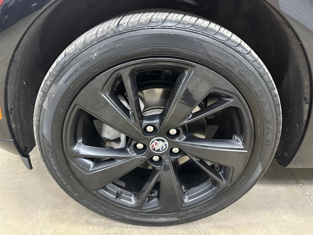 Used 2023 Cinnabar Metallic Buick Preferred image 37
