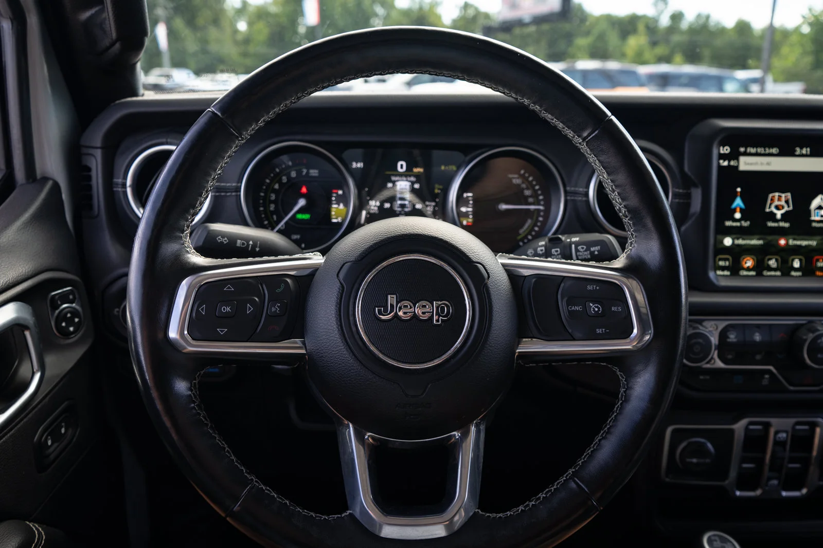 Used 2023 Silver Jeep Sahara 4xe image 28