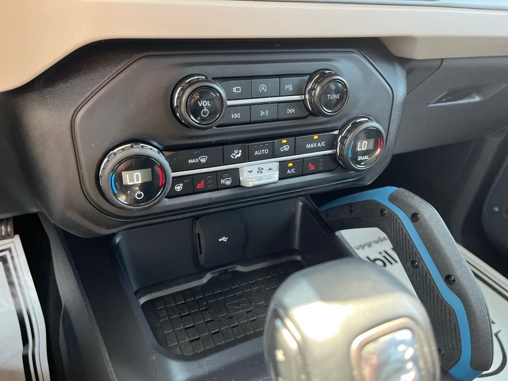 Used 2024 Gray Ford Wildtrak image 20