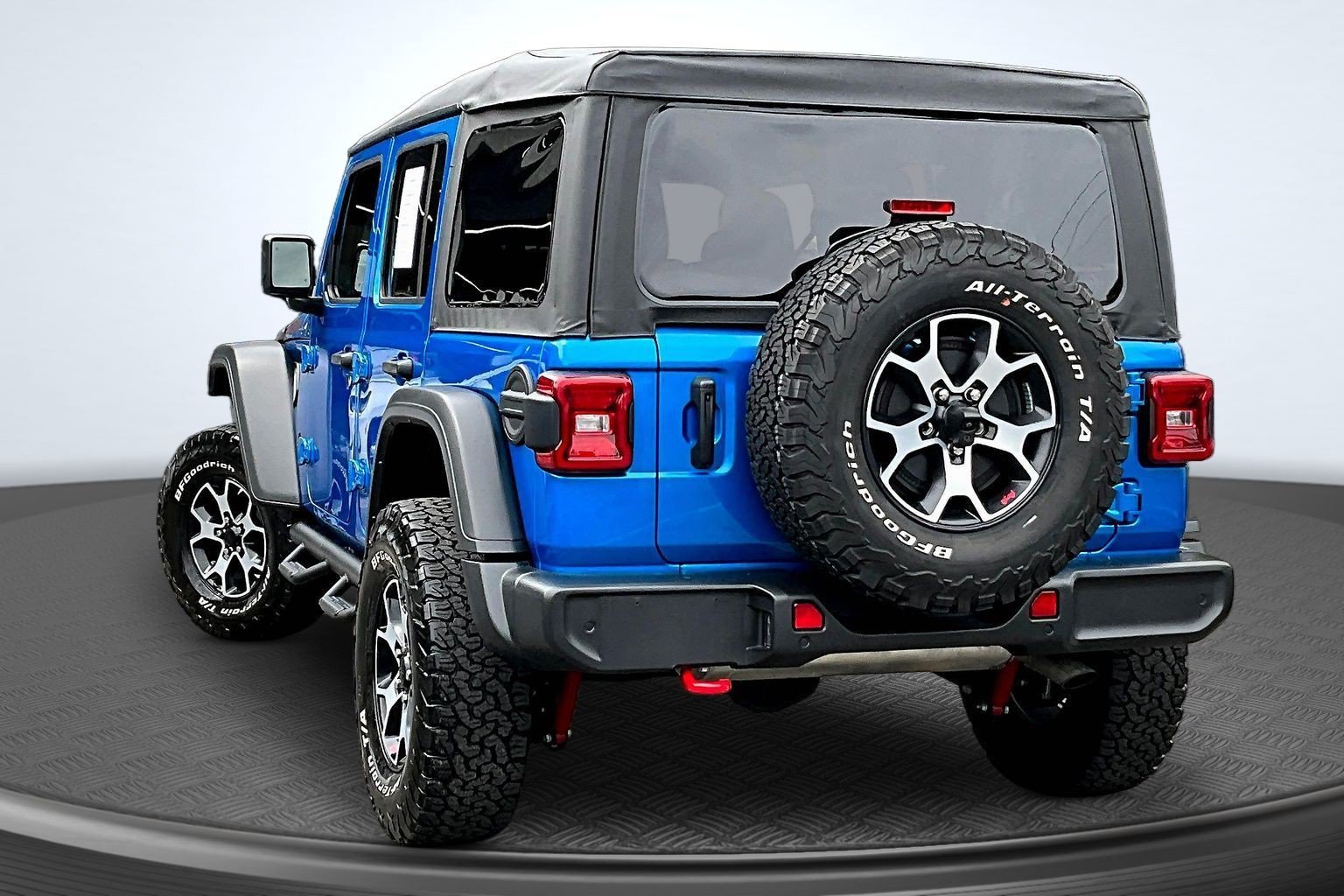 Used 2023 Blue Jeep Rubicon image 3