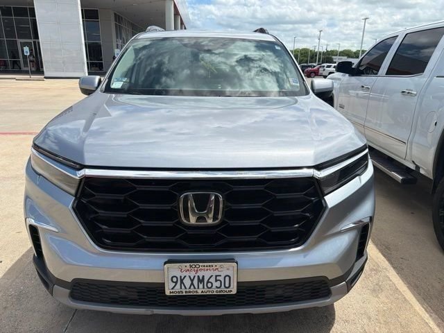 Used 2024 Silver Honda Touring image 2