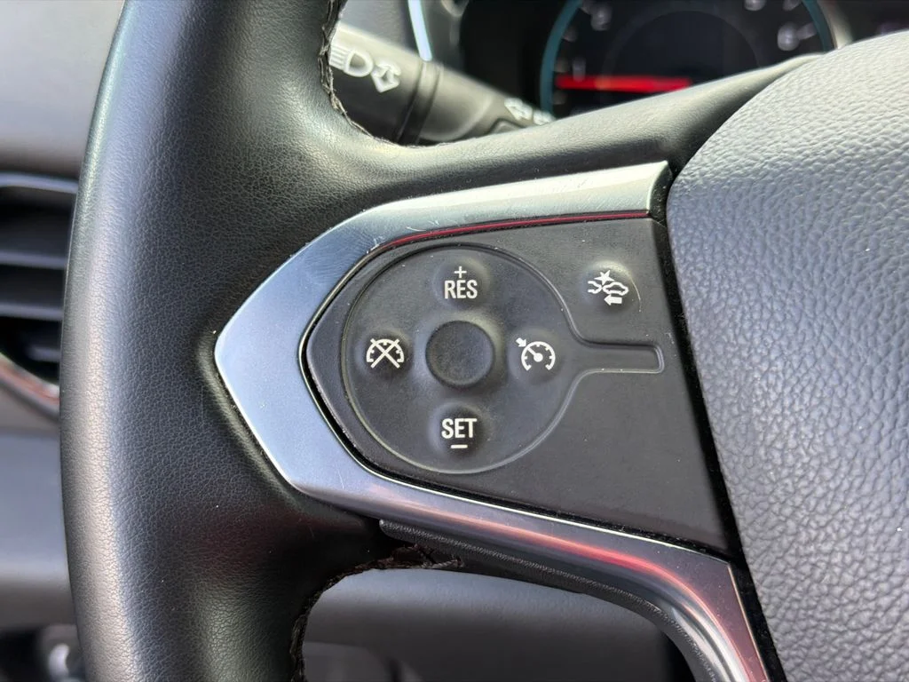 Used 2023 Gray Chevrolet LT image 25