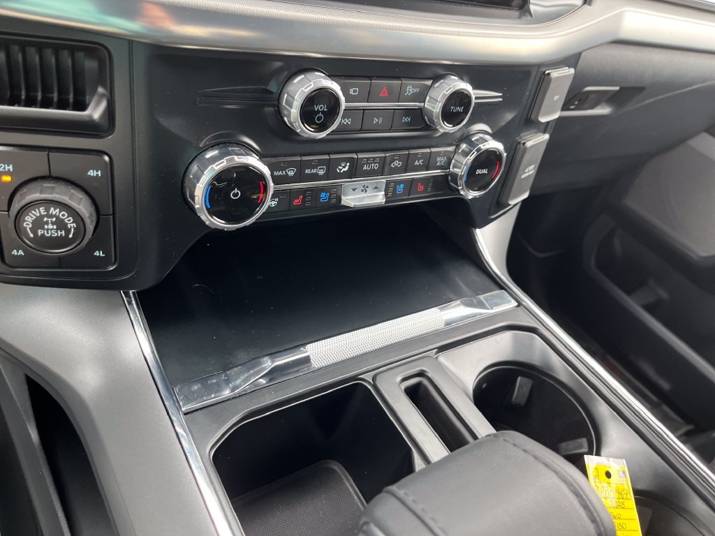 Used 2025 Gray Ford Lariat image 21