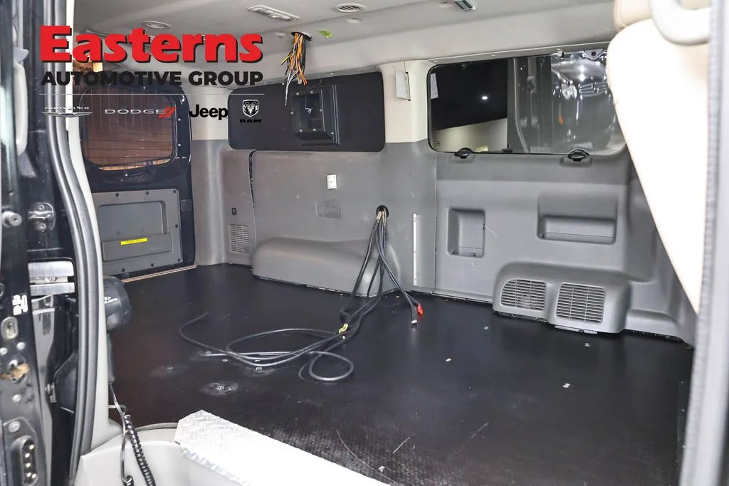 Used 2020 Black Nissan SL image 11