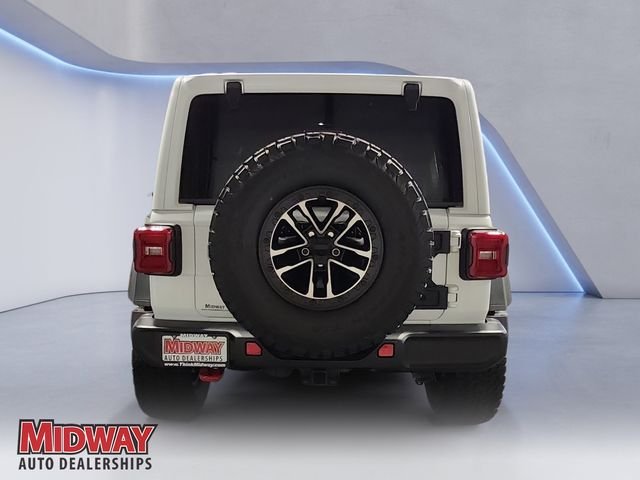 New 2026 Bright White Clear-Coat Exterior Paint Jeep Rubicon image 4