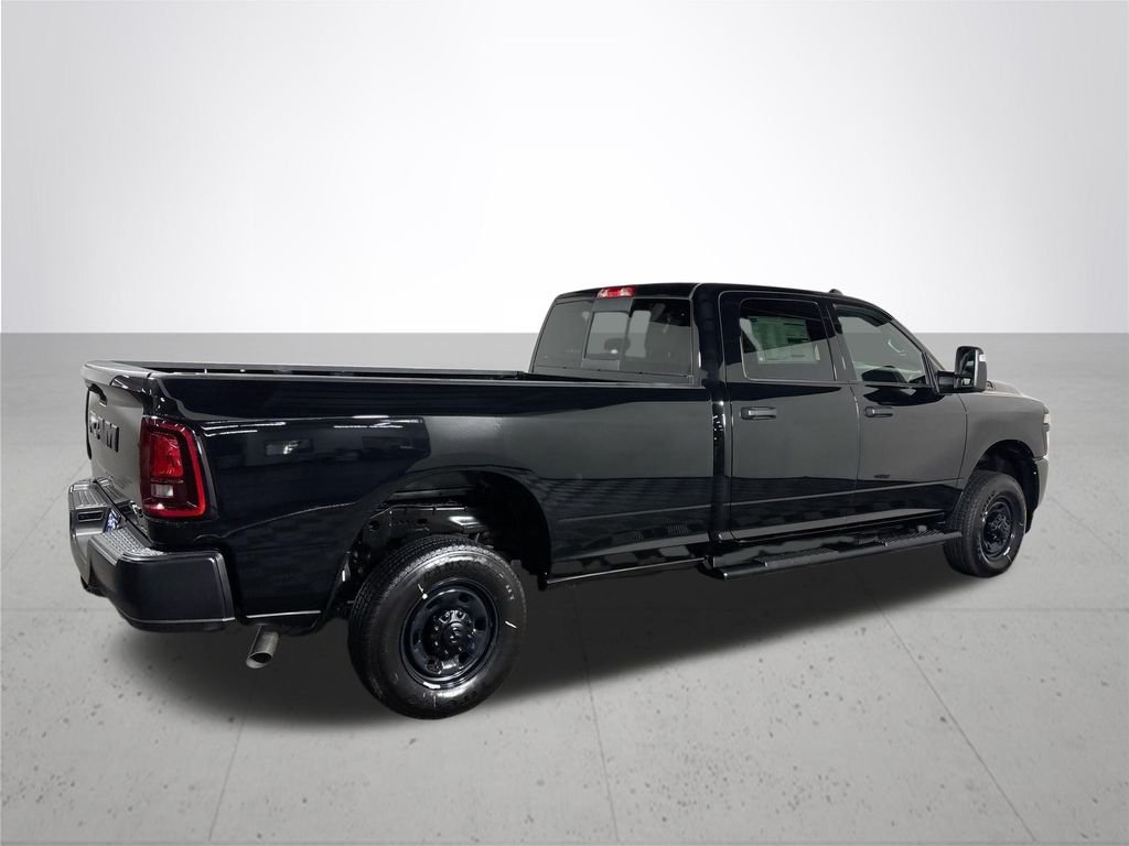 New 2026 Diamond Black Crystal Pearl-Coat Exterior Paint RAM Tradesman image 6