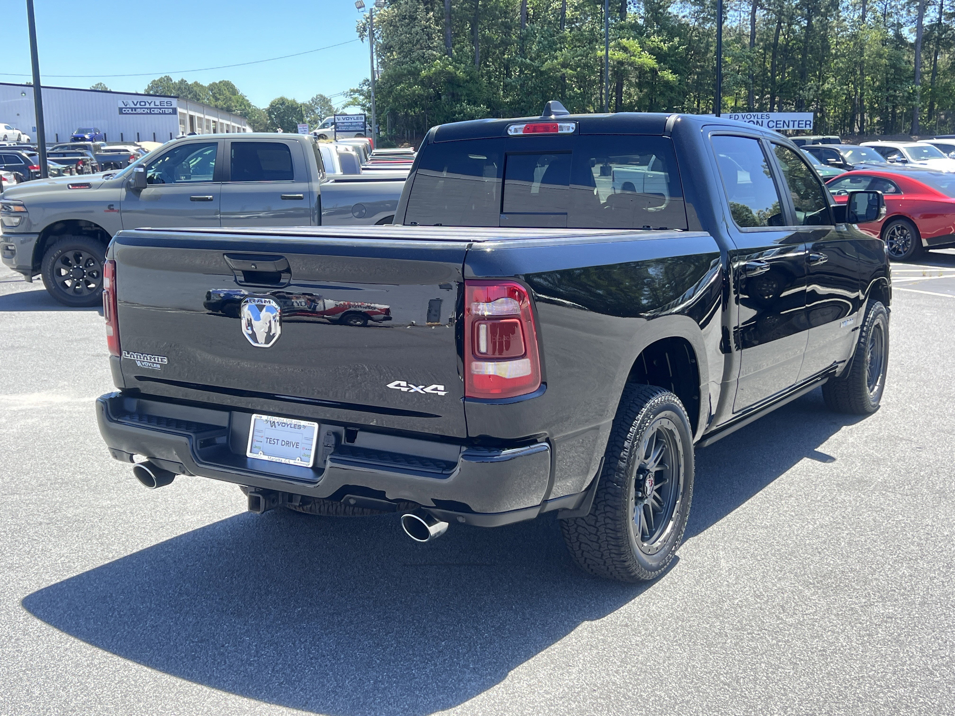 Used 2023 Diamond Black Crystal Pearlcoat Ram Laramie image 8