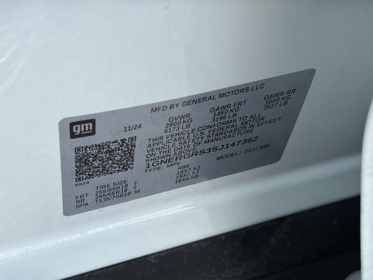 Used 2025 Summit White Chevrolet LT image 35
