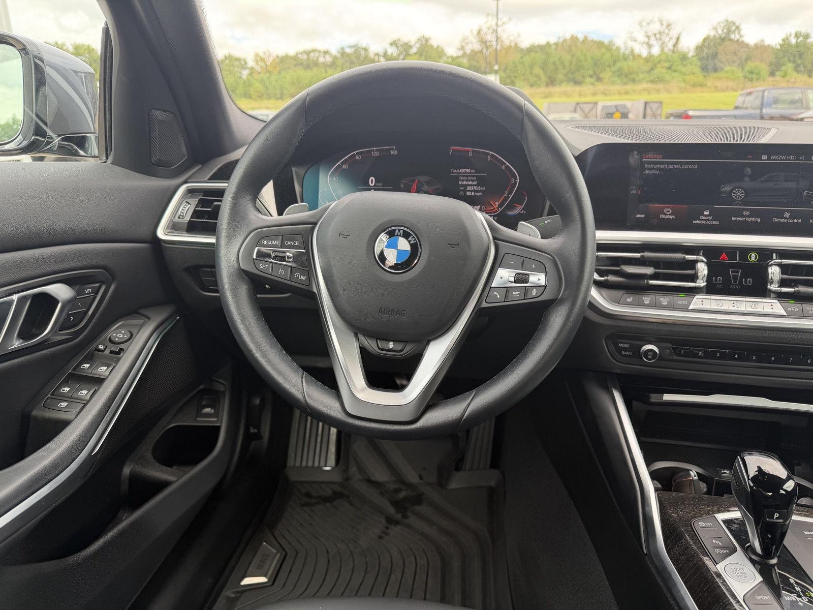 Used 2022 Mineral Grey Metallic BMW 330i xDrive image 8