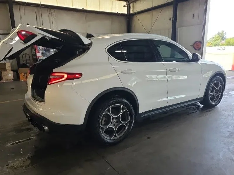 Used 2019 White Alfa Romeo Ti image 5