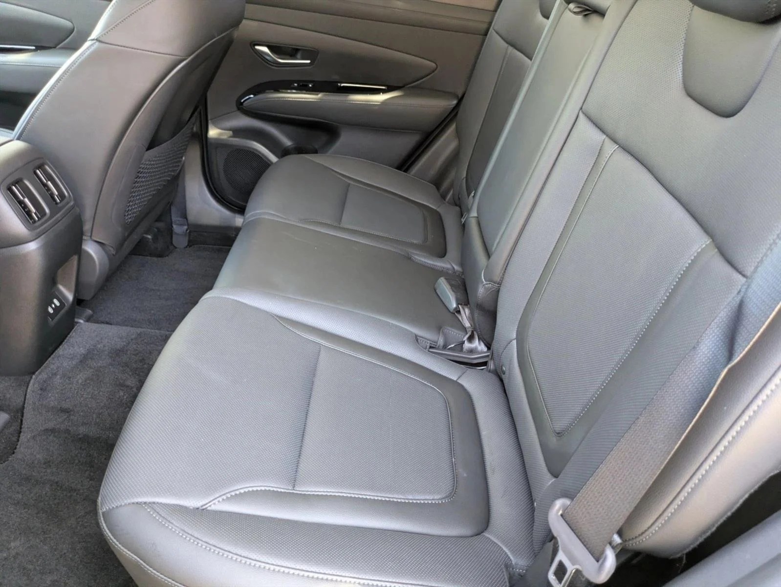 Used 2026 Phantom Black Hyundai Limited image 18