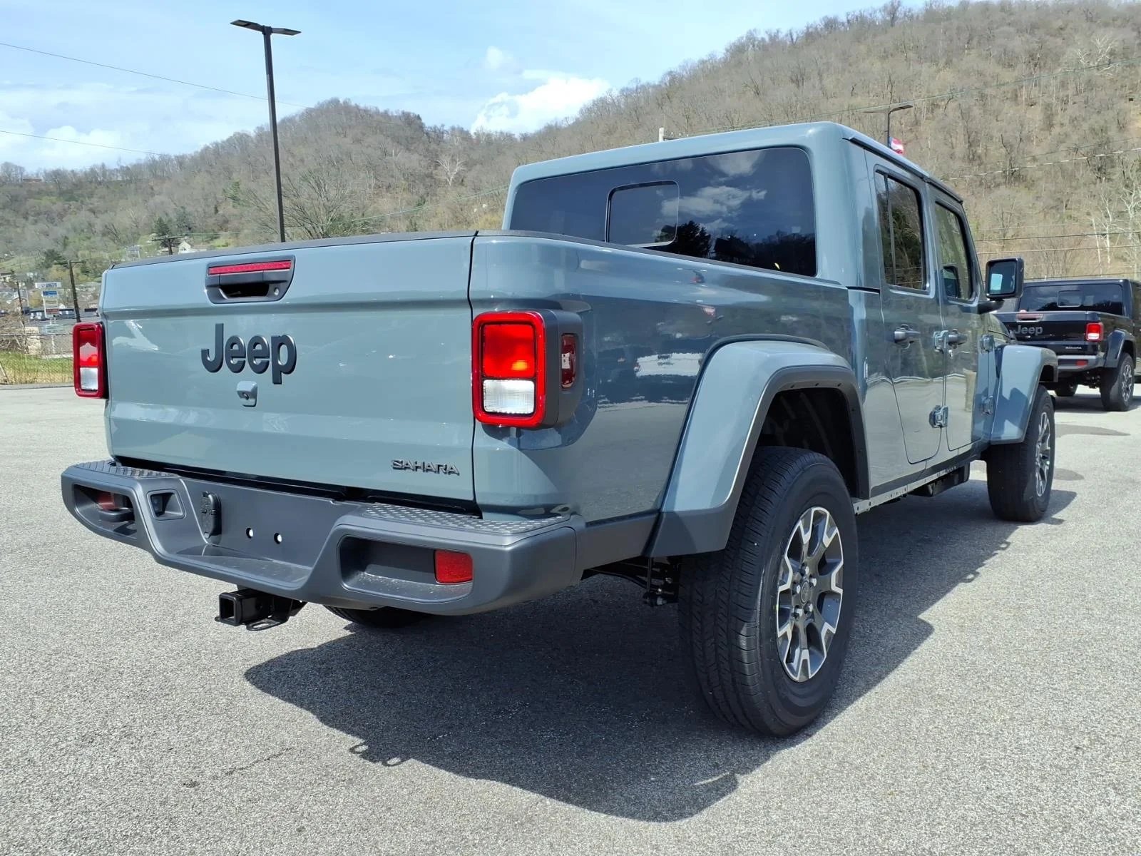 New 2026 Anvil Clear-Coat Exterior Paint Jeep Sahara image 3