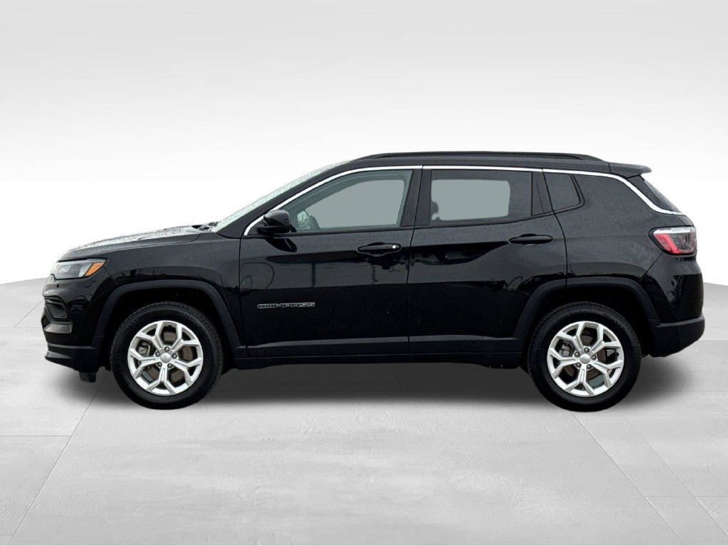 Used 2024 Jeep Compass Latitude with VIN 3C4NJDBN4RT154374 for sale in Delano, CA