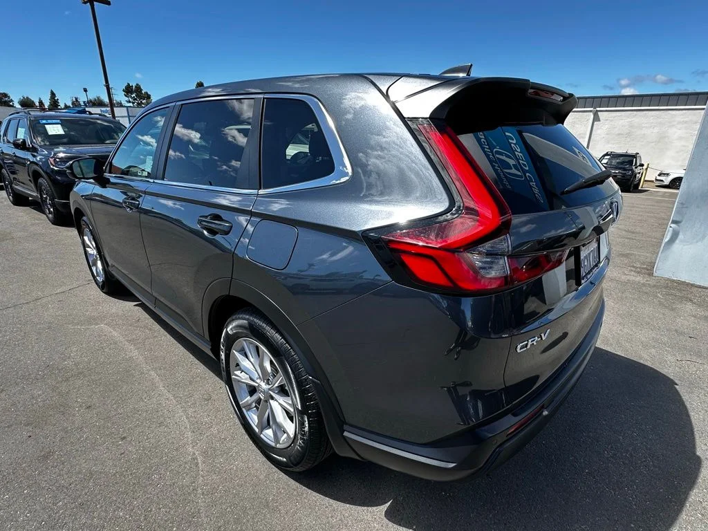 Used 2023  Honda EX-L image 6