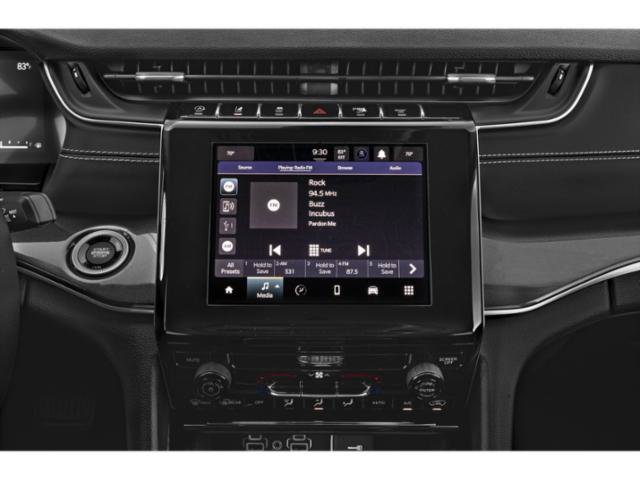 Used 2024 Baltic Gray Metallic Clearcoat Jeep Altitude X image 22
