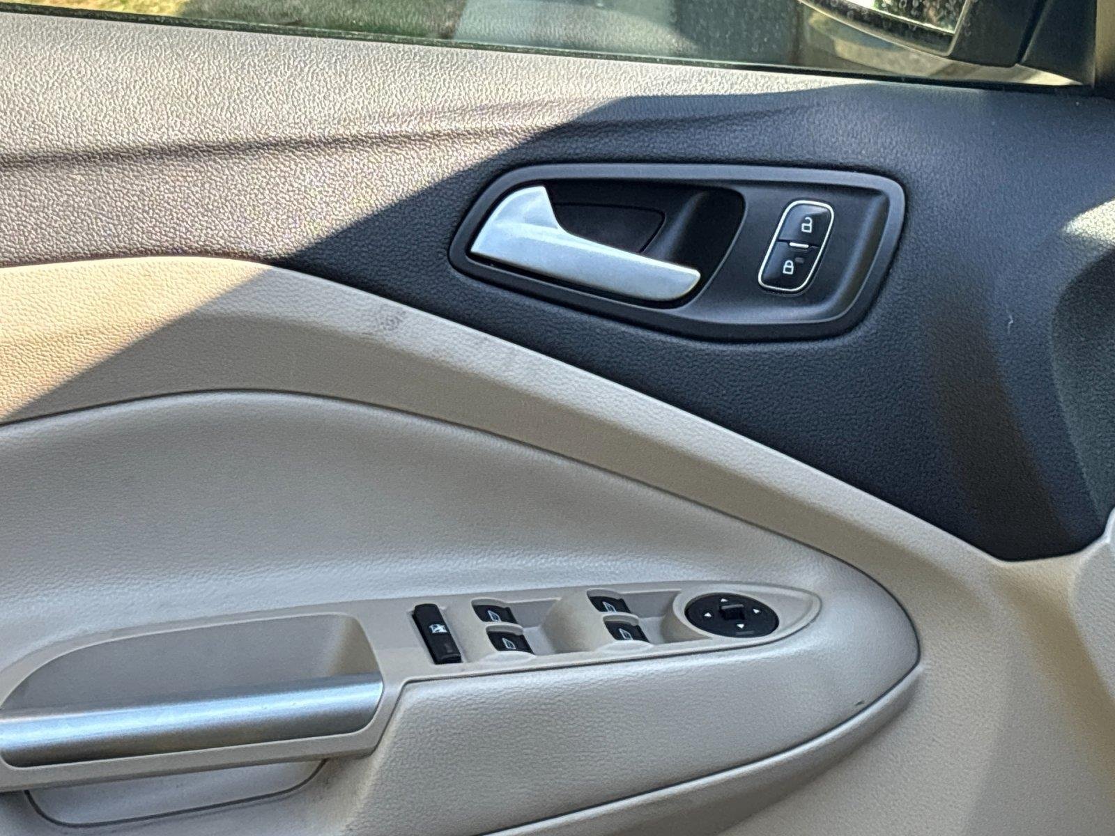 Used 2017 Ingot Silver Ford SE image 13