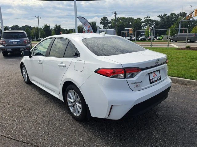 Certified Used 2025 White Toyota LE image 11