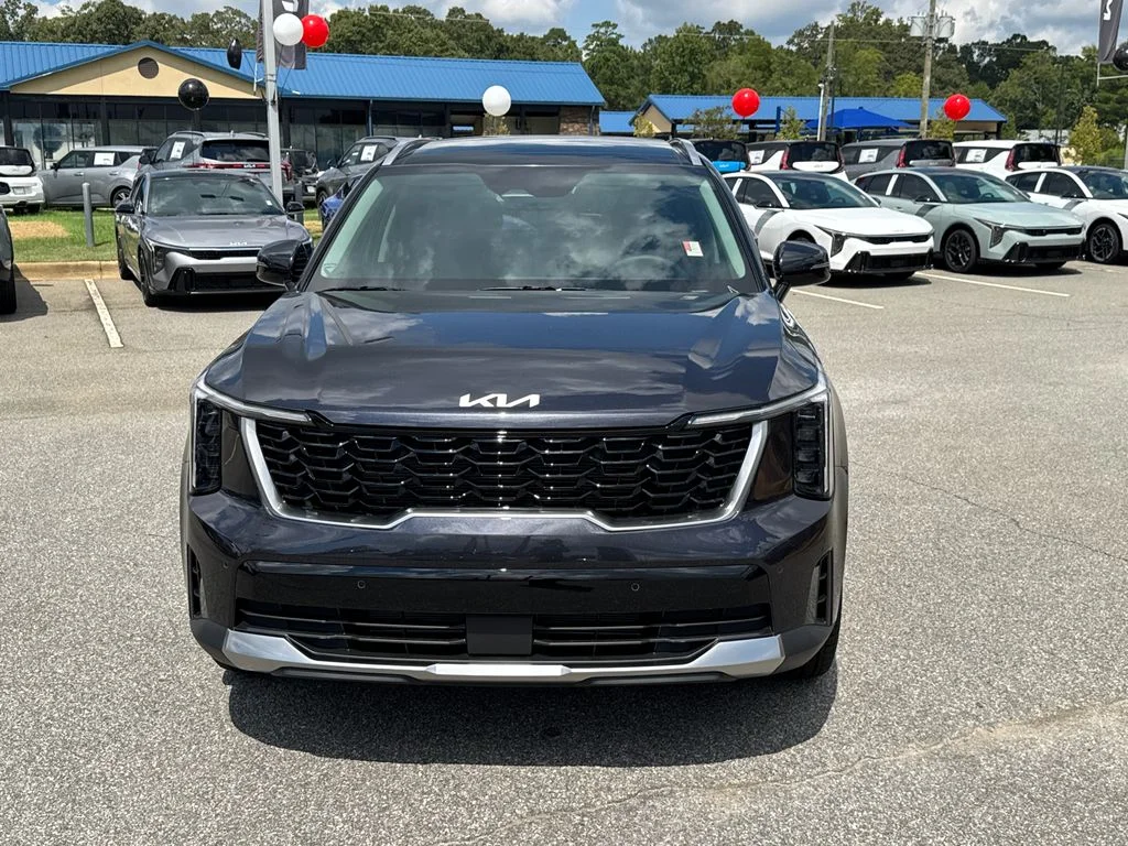 2025 Kia Sorento S - Photo 8
