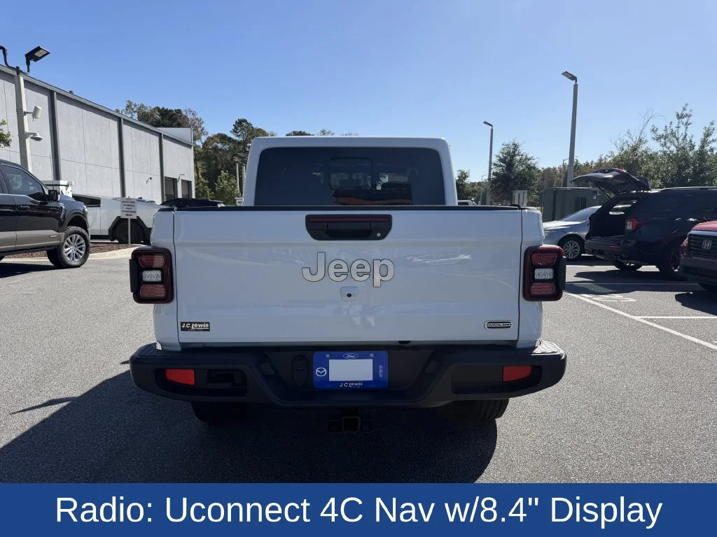Certified Used 2022 Bright White Clearcoat Jeep Overland image 6