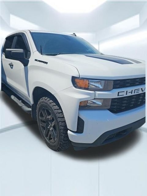 Used 2021 Summit White Chevrolet Custom image 2