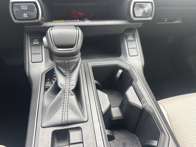 Used 2026 Ice Cap Toyota LE image 19
