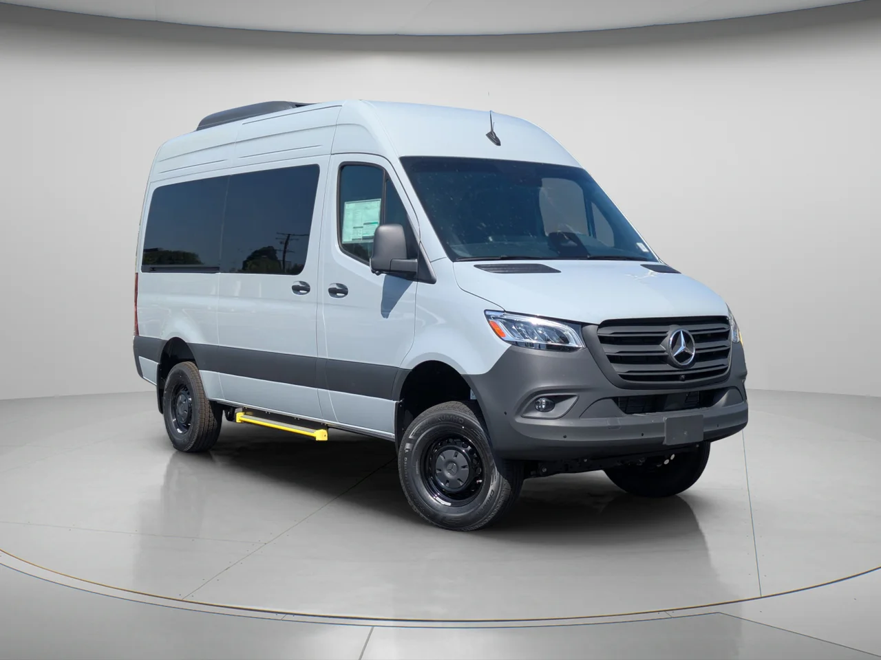 2025 Mercedes-Benz Sprinter 2500 144 WB HO 4x4's photo