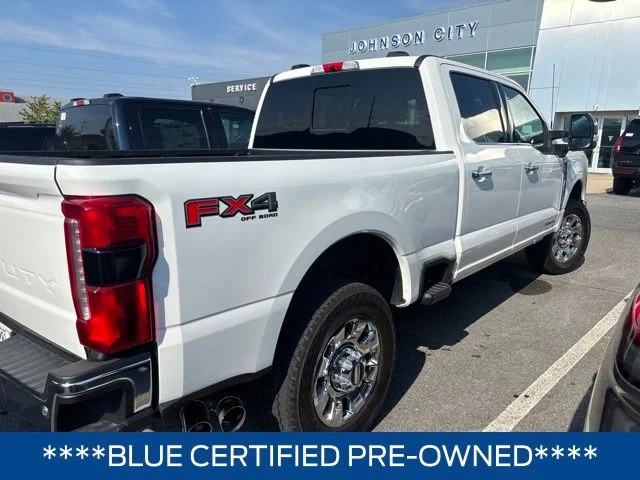 Used 2025 White Ford Lariat image 1