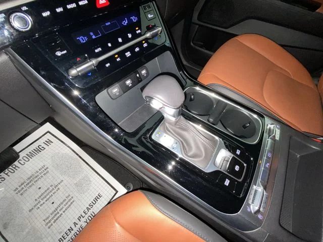Used 2024 White Kia SX image 20