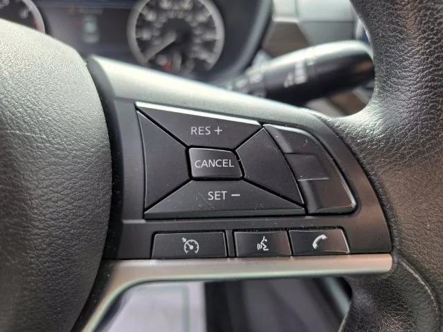 Used 2023 Silver Nissan 2.5 SV image 31