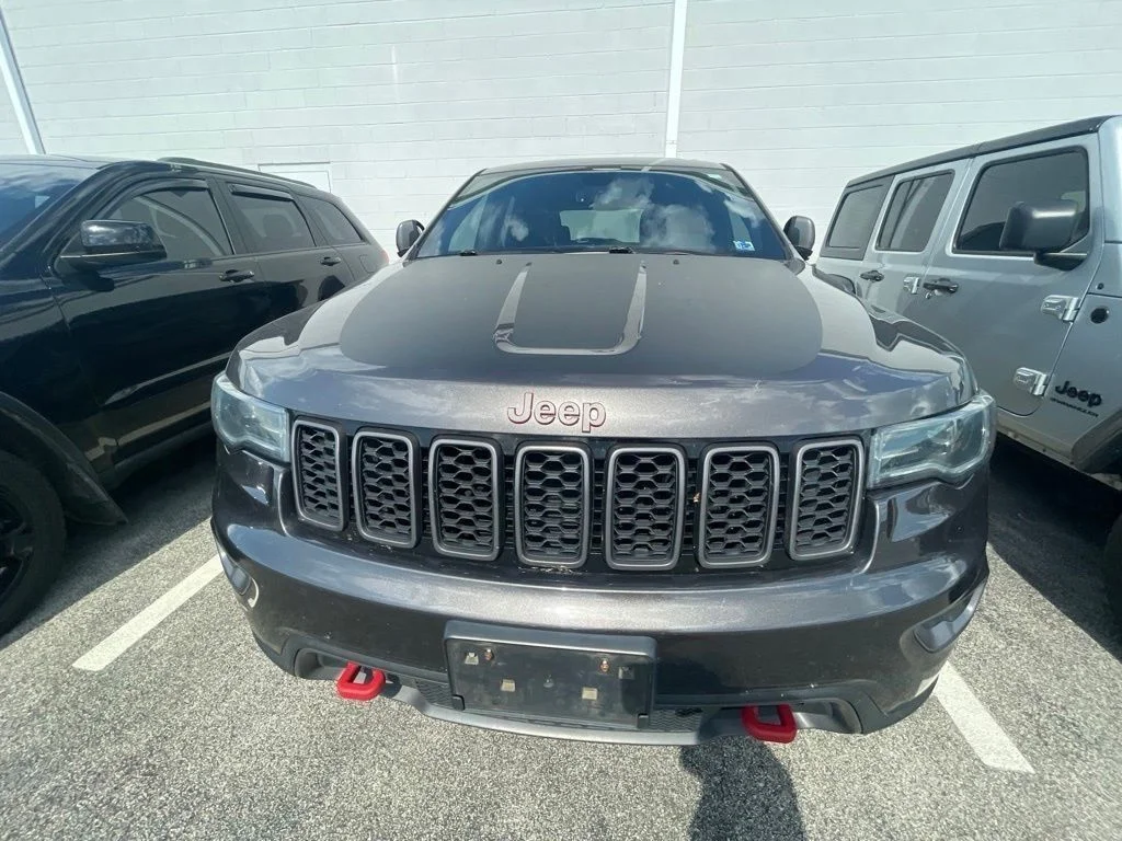 Used 2021 Gray Jeep Trailhawk image 19