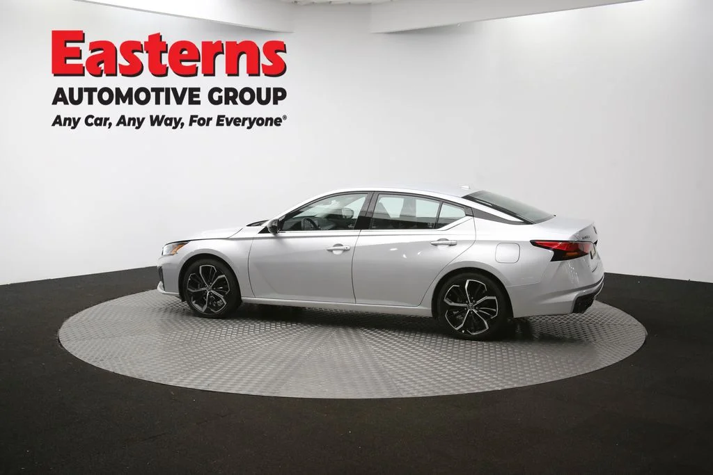 Used 2023 Silver Nissan 2.5 SR image 60