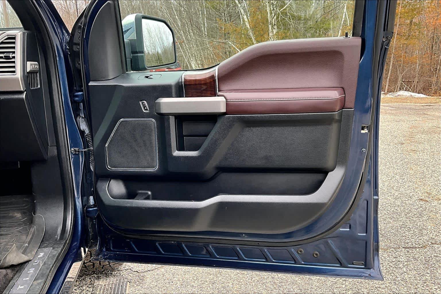 Used 2016 Blue Jeans Metallic Ford Platinum image 23