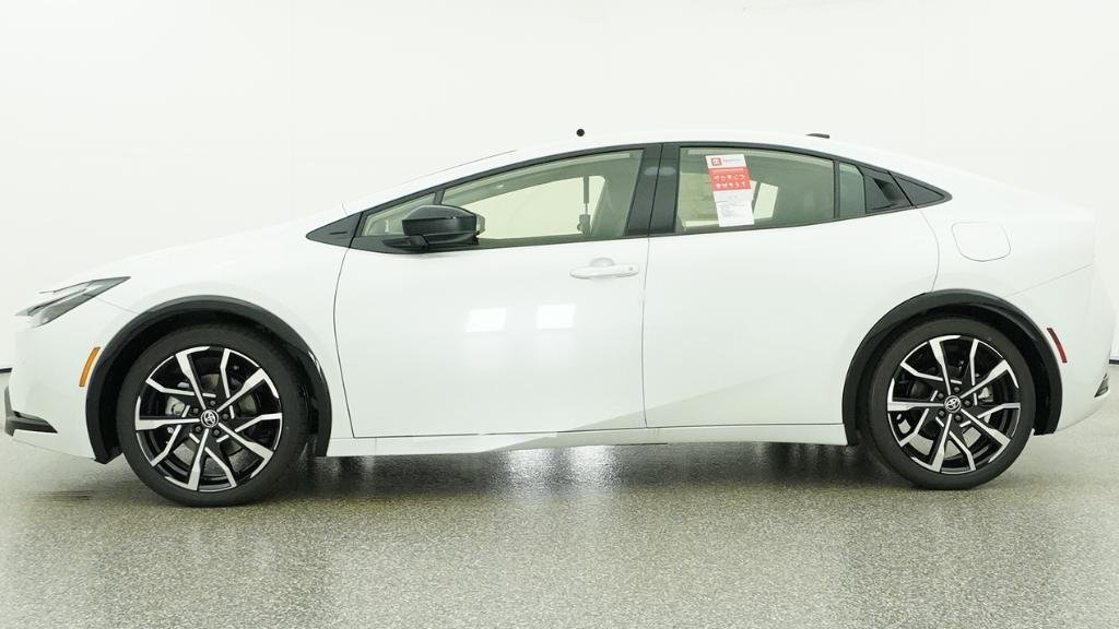 New 2026 Wind Chill Pearl Toyota XSE image 13
