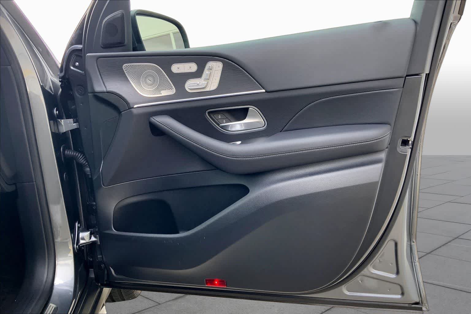 2025 Mercedes-Benz GLE GLE350 - Photo 35