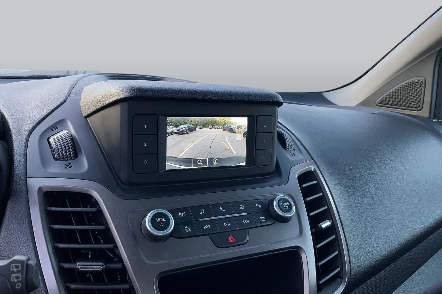 Used 2020 Frozen White Ford XL image 28