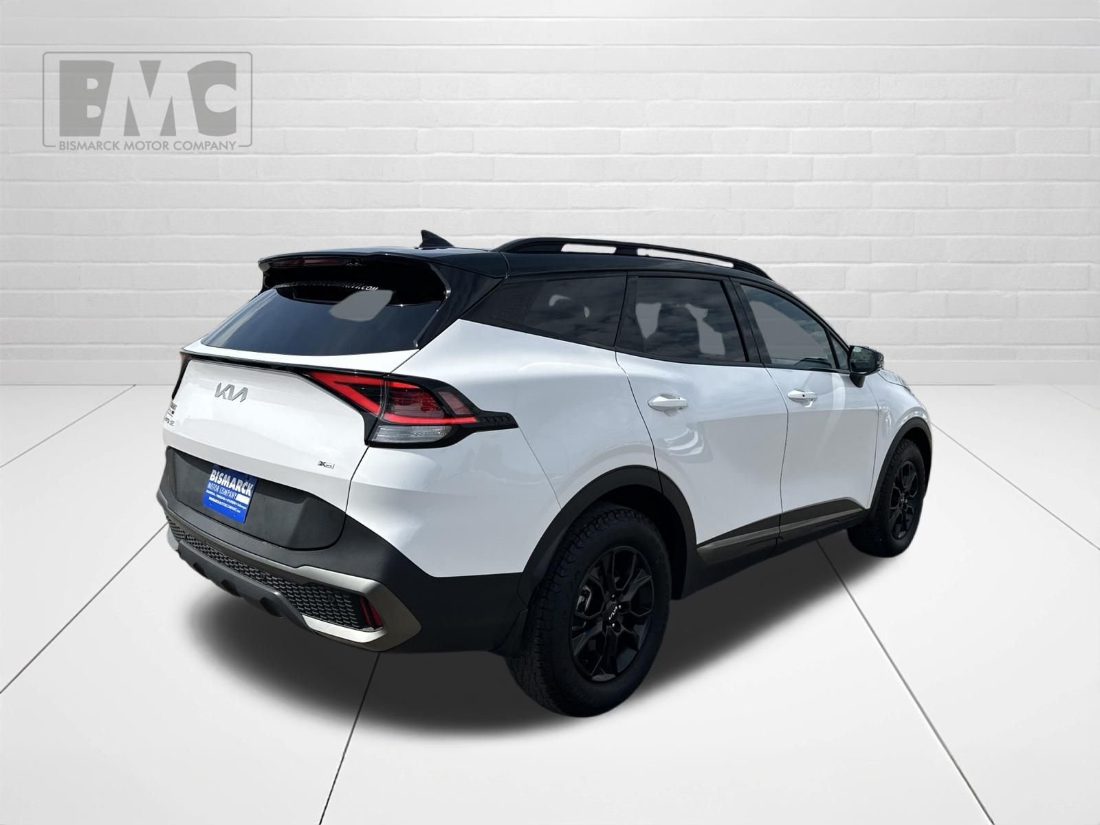 Used 2023 White Kia X-Pro image 3