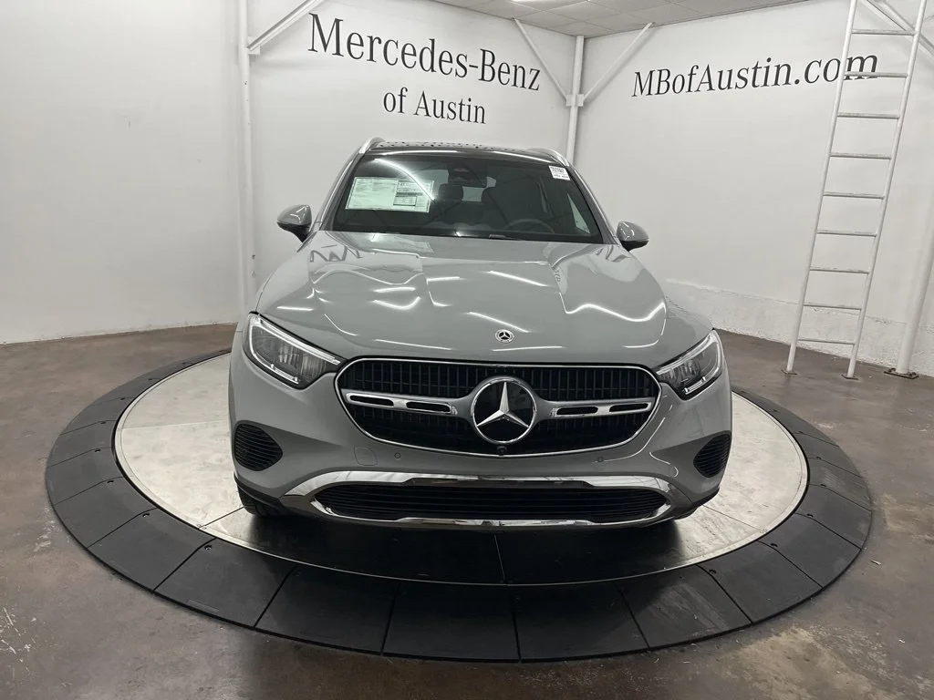 Used 2026 White Mercedes-Benz GLC 300 image 2