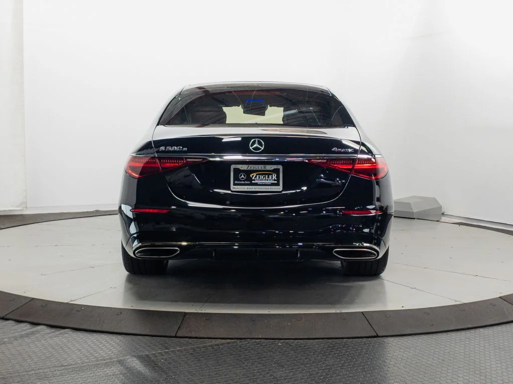 Used 2023 Black Mercedes-Benz S 580e image 33