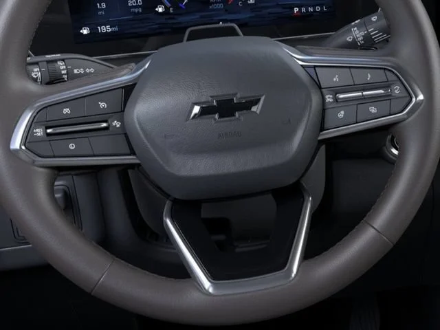 New 2026 Summit White Chevrolet RST image 19