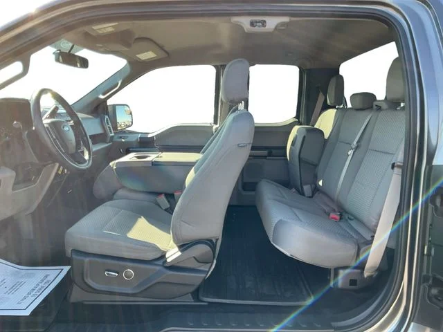 Used 2015  Ford XLT image 9
