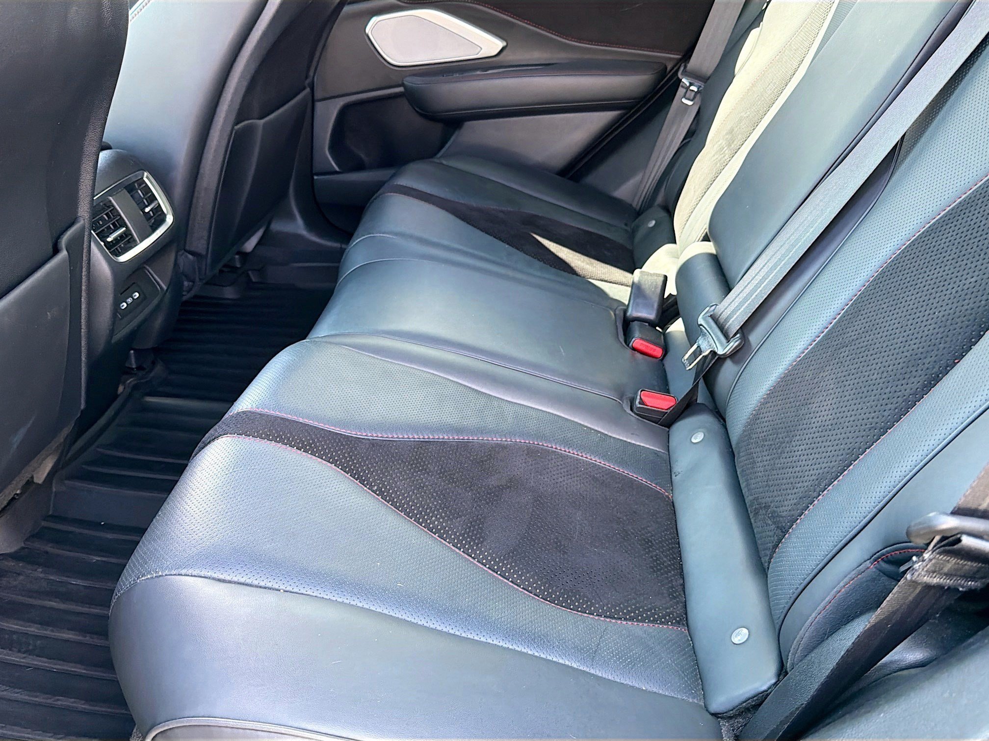 Used 2022 Apex Blue Pearl Acura w/A-Spec Package image 12